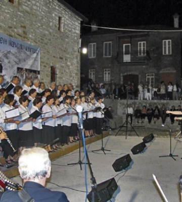 Η χορωδία του ΚΑΠΗ Αναβύσσου στο 2ο Φεστιβάλ Χορωδιών Παραδοσιακού Τραγουδιού